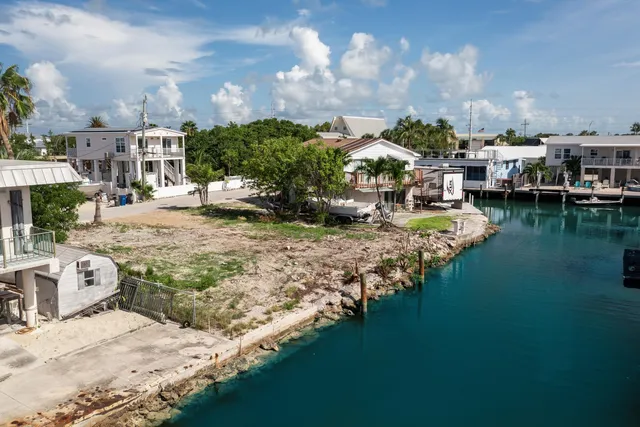 a view of a lake with outdoor space