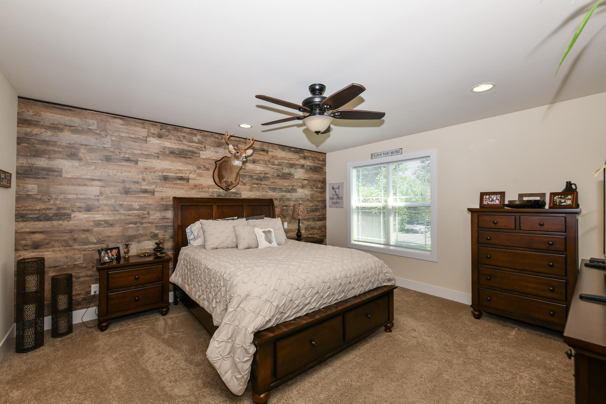 W4156 Longfellow Drive Geneva, WI 53147 - Photo 17 of 54 Primary Suite