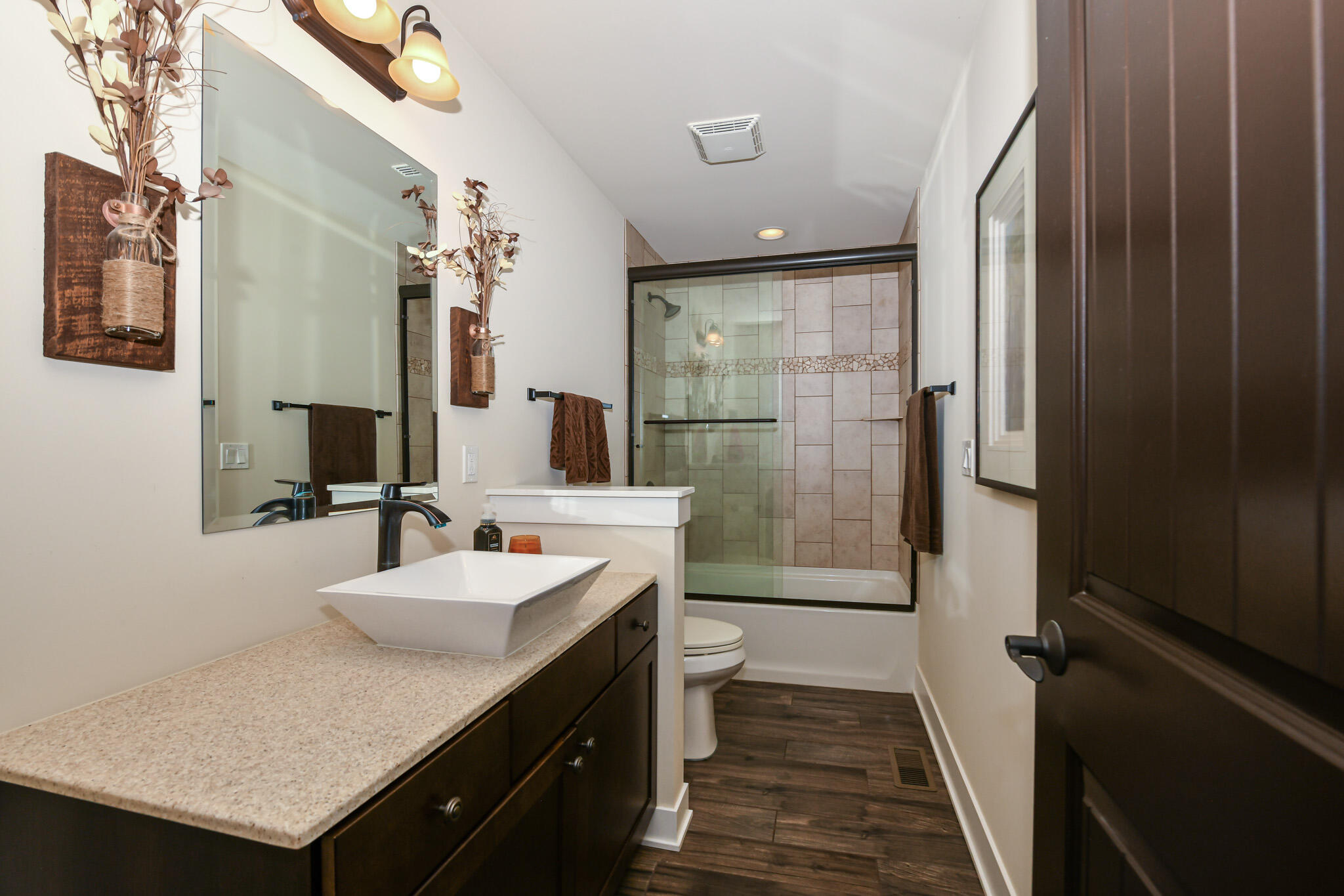 W4156 Longfellow Drive Geneva, WI 53147 - Photo 23 of 54 Full Bath