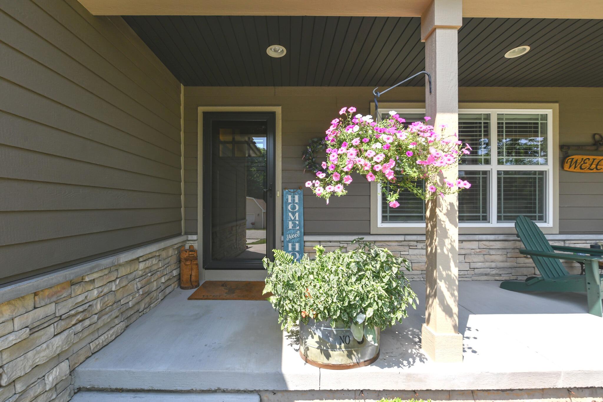 W4156 Longfellow Drive Geneva, WI 53147 - Photo 41 of 54 Entry