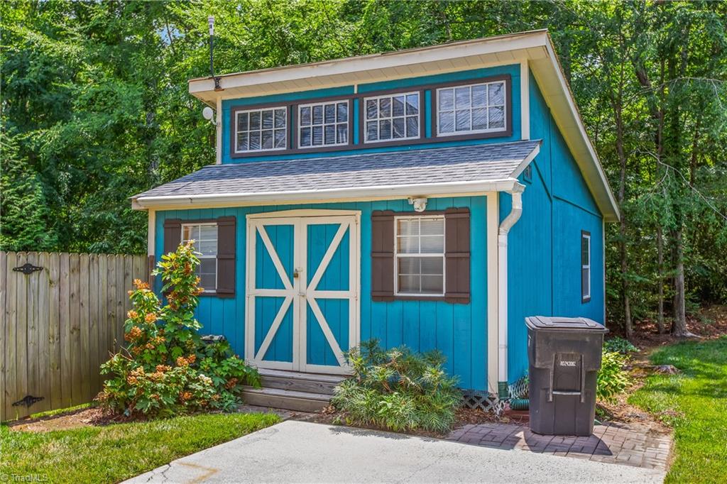 4112 St Johns Street High Point, NC 27265 - Photo 41 of 44 Nice workshop