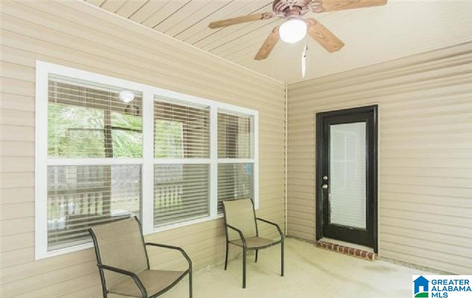 980 Valley Circle Leeds, AL 35094 - Photo 3 of 12