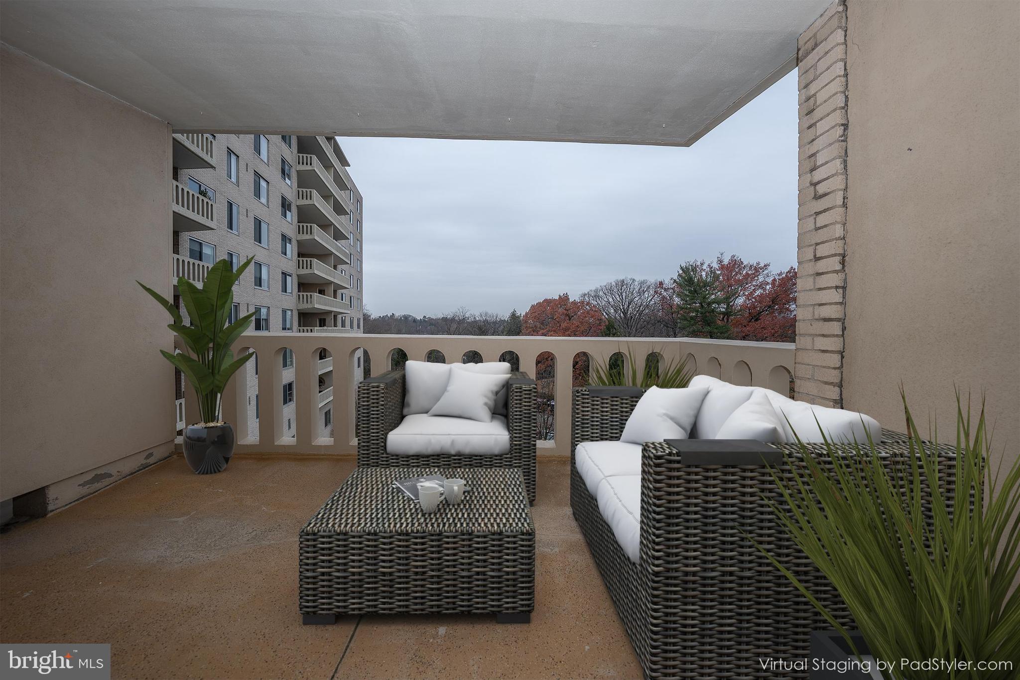 191 Presidential Boulevard, Unit R402 Bala Cynwyd, PA 19004 - Photo 14 of 27 a living room with furniture