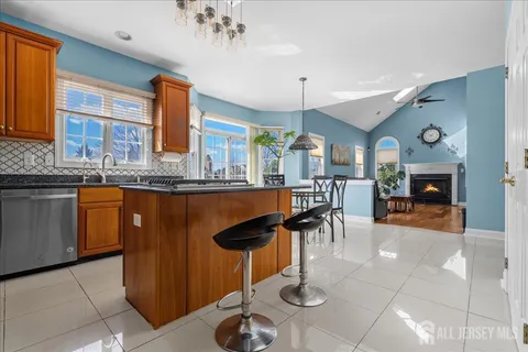 $1,495,000 | 11 Briardale Court, Plainsboro, NJ 08536