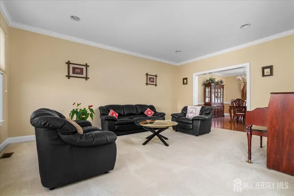 $1,495,000 | 11 Briardale Court, Plainsboro, NJ 08536