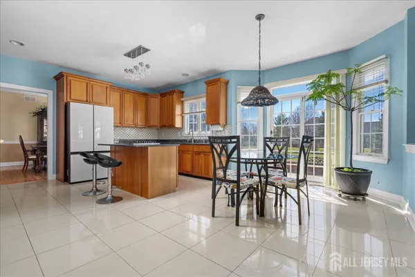 $1,495,000 | 11 Briardale Court, Plainsboro, NJ 08536