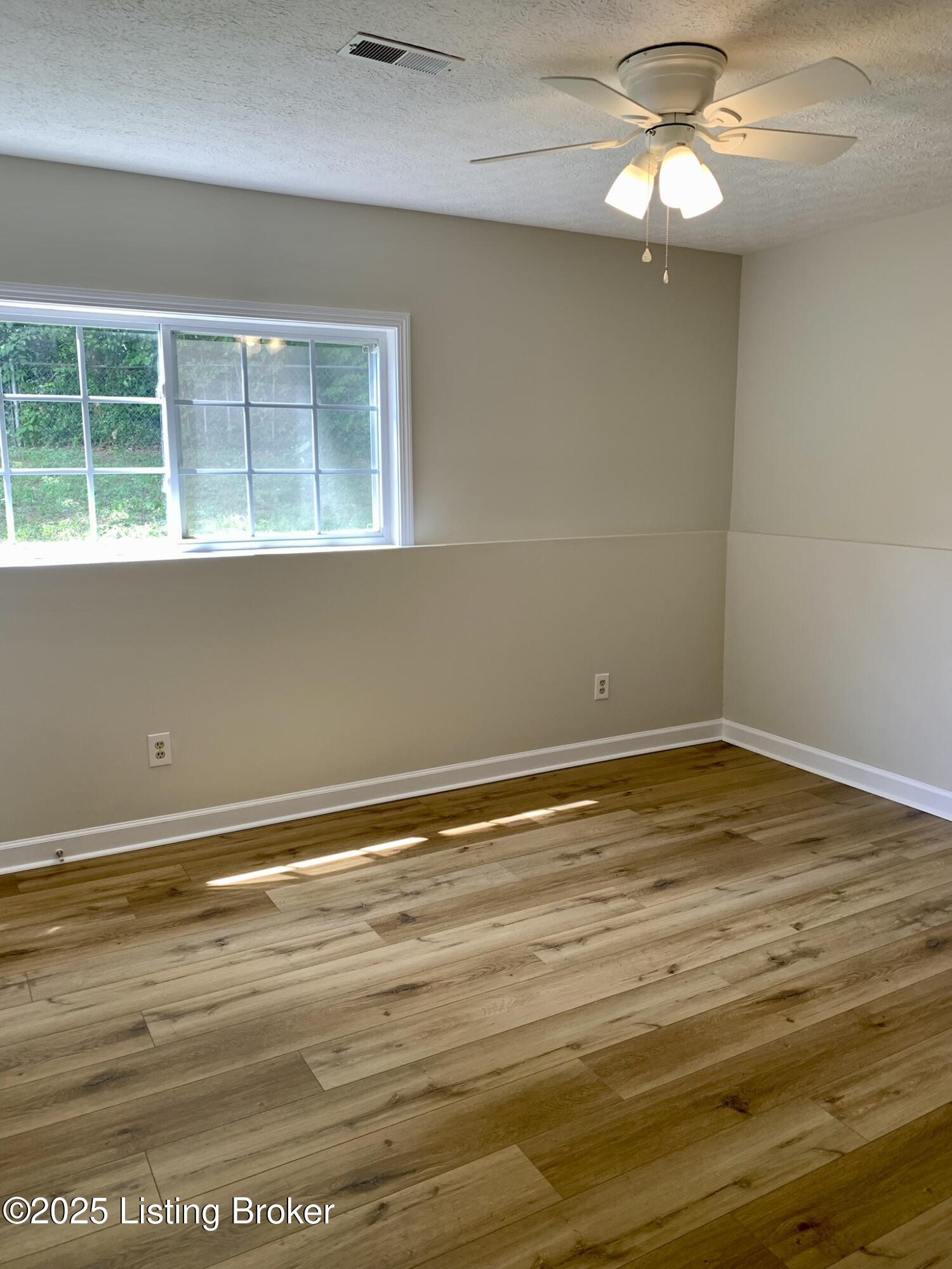 538 Gates Road Elizabethtown, KY 42701 - Photo 15 of 19 IMG_3787