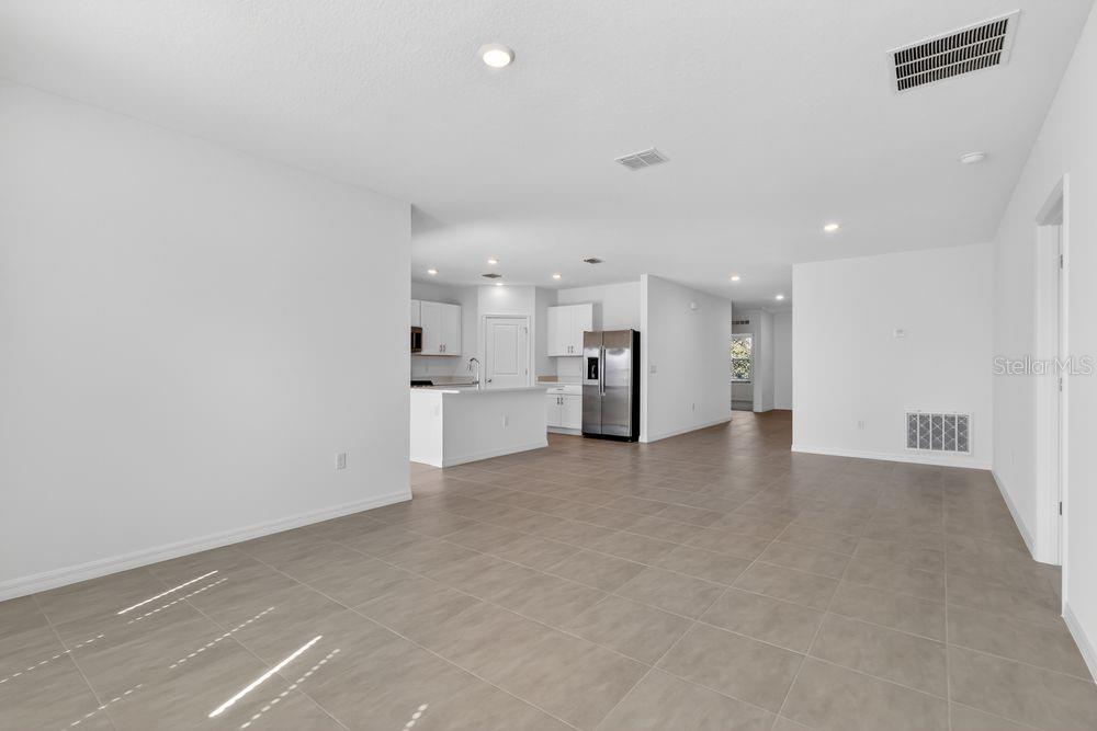 217 Streamwater Way Groveland, FL 34736 - Photo 10 of 36