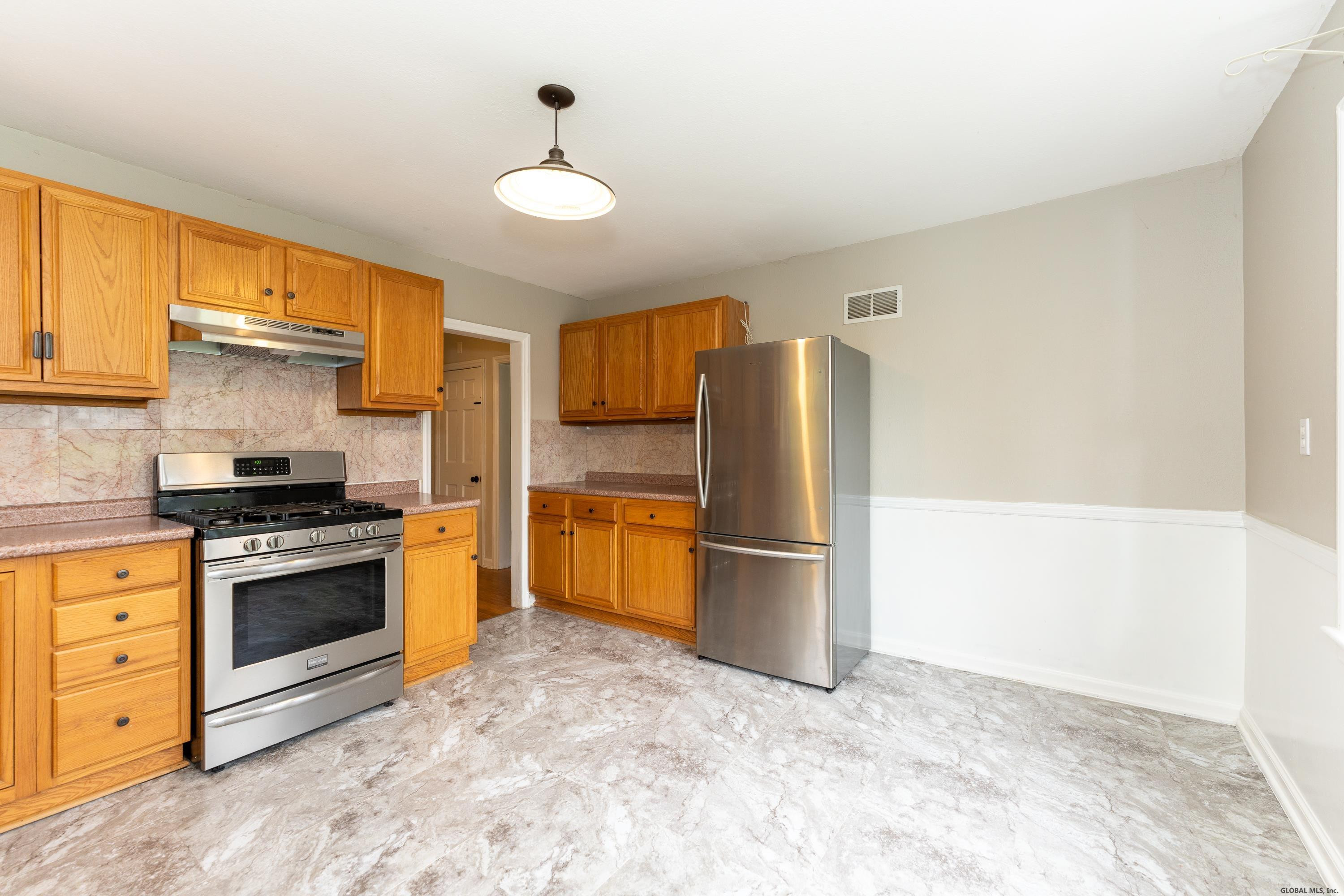 177 Spring Road Glenville, NY 12302 - Photo 10 of 42 Photo 10