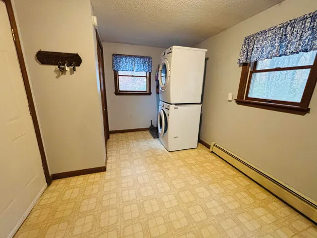 $399,000 | 41 Mountainview Drive, Winterport, ME 04496