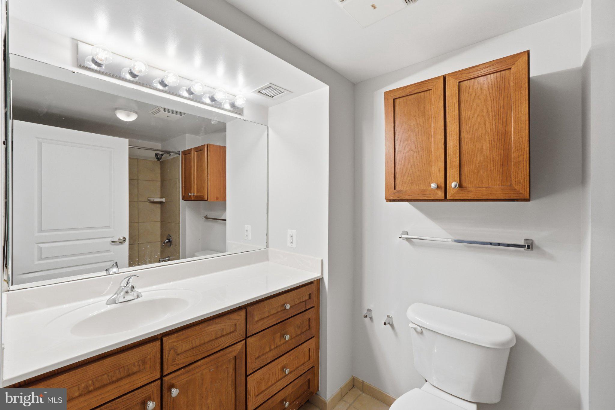 631 D Street Northwest, Unit 844 Washington, DC 20004 - Photo 12 of 23 Gallery Image 12