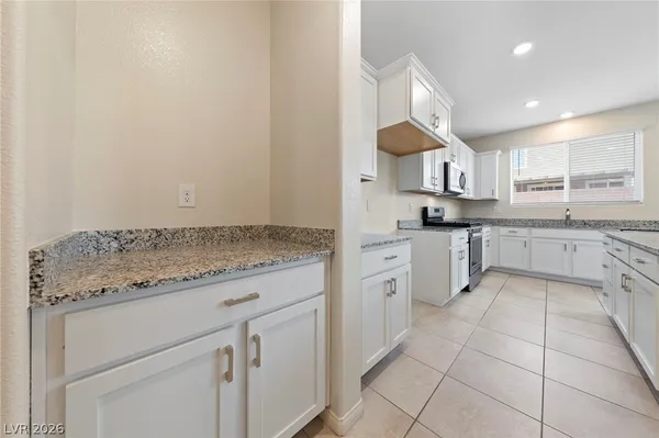 $2,550 | 4508 Moon Hill Rock Avenue, North Las Vegas, NV 89084