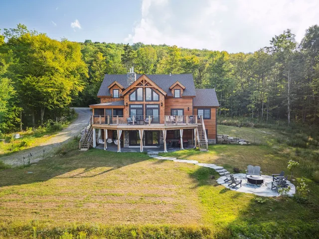 $1,795,000 | 365 Tunnel Stream Road, Benton, NH 03785