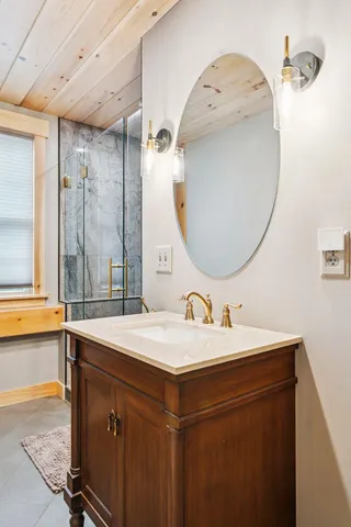 $1,649,000 | 365 Tunnel Stream Road, Benton, NH 03785