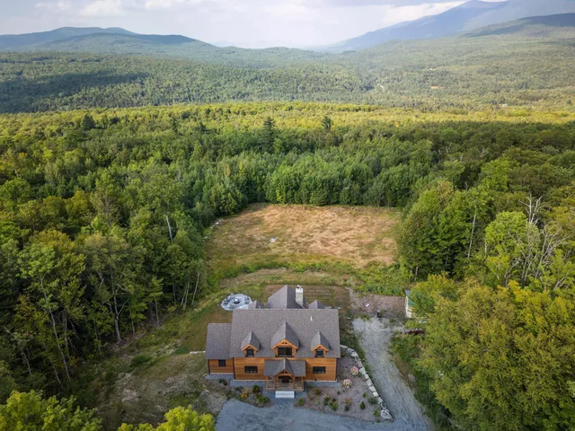 $1,795,000 | 365 Tunnel Stream Road, Benton, NH 03785