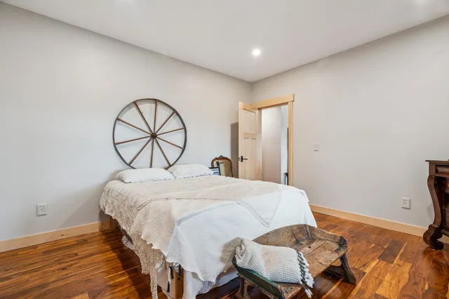 $1,649,000 | 365 Tunnel Stream Road, Benton, NH 03785