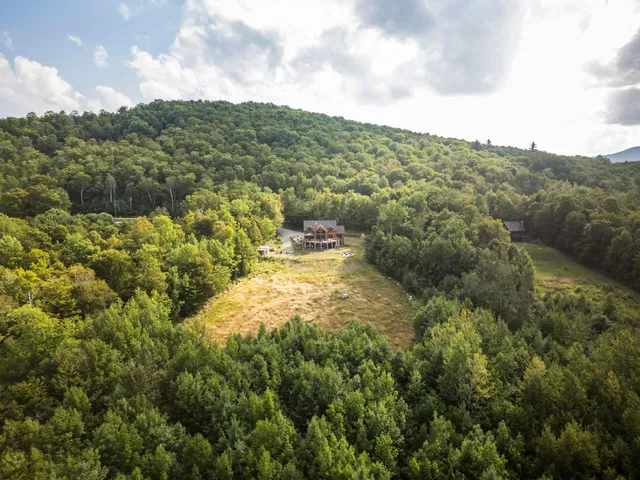 $1,795,000 | 365 Tunnel Stream Road, Benton, NH 03785