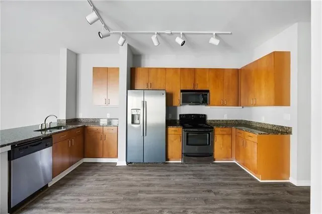 $319,900 | 5300 Peachtree Road, Unit 2309, Chamblee, GA 30341