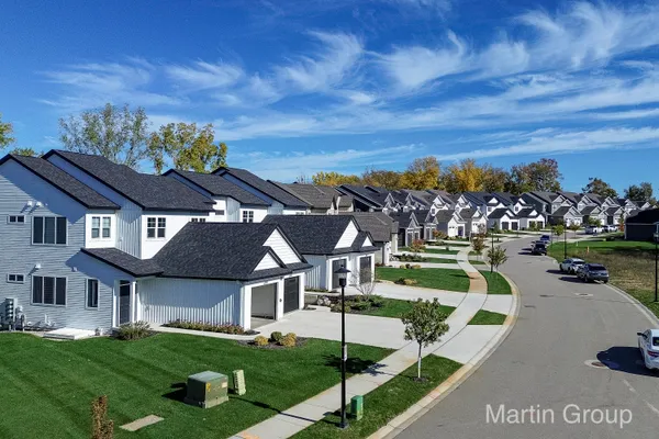 $374,900 | 2247 Watertown Way, Grand Rapids, MI 49505