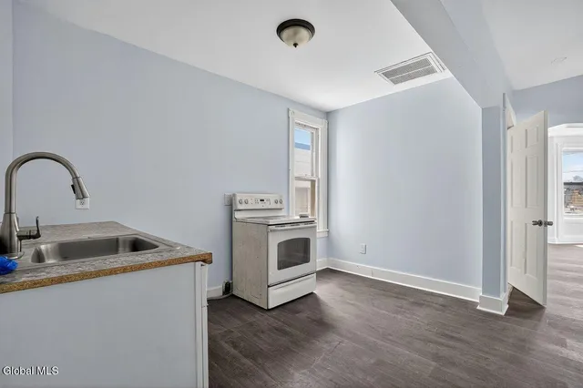 $299,000 | 925 State Street, Schenectady, NY 12307