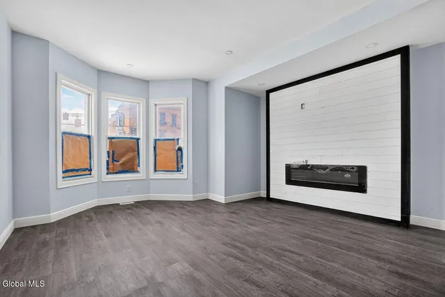 $299,000 | 925 State Street, Schenectady, NY 12307