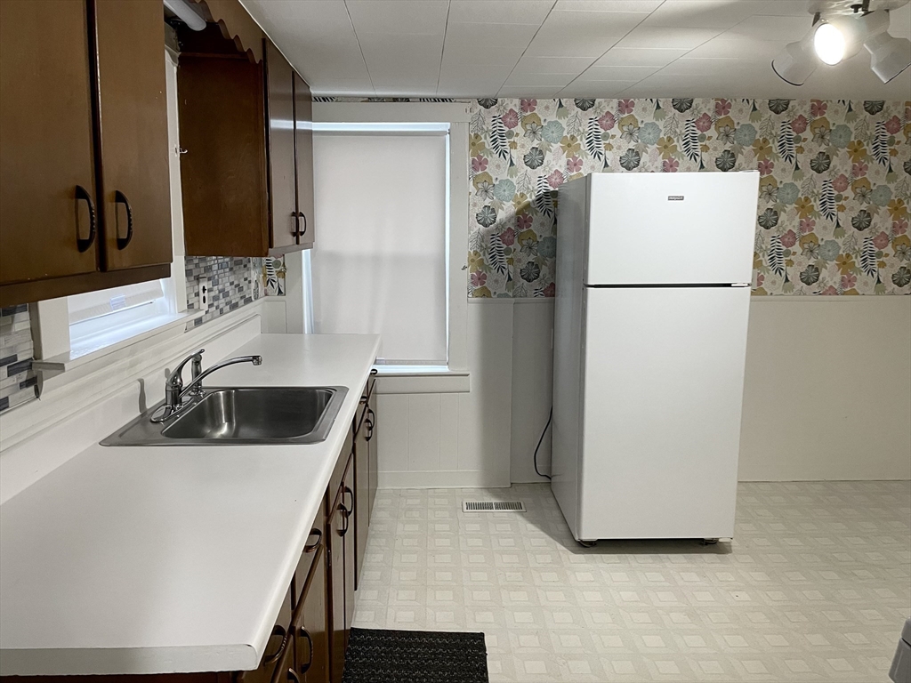 126 Lowell Street, Unit R Peabody, MA 01960 - Photo 8 of 16