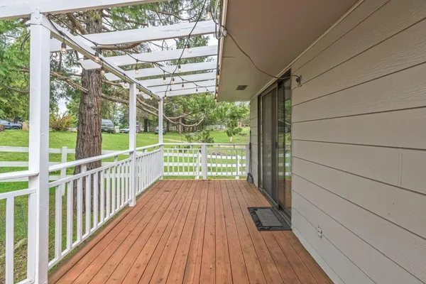 $469,000 | 45221 Big Oak Lane, Oakhurst, CA 93644