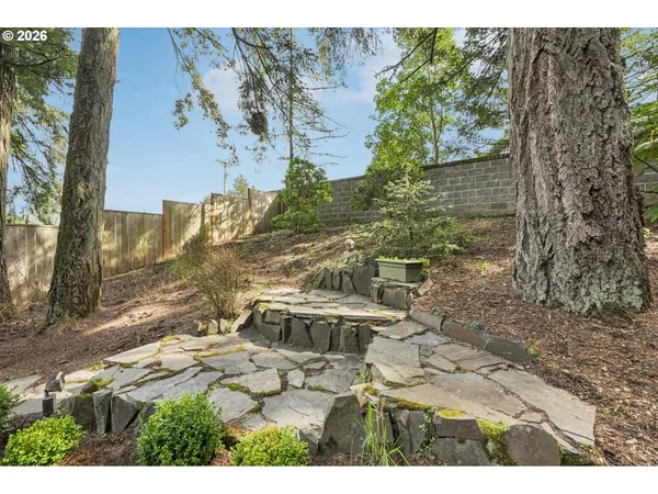 $648,000 | 18556 Southwest Hart Road, Beaverton, OR 97007