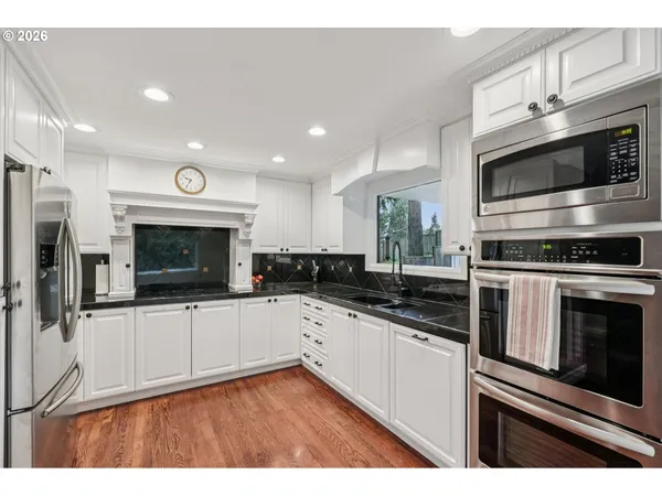 $648,000 | 18556 Southwest Hart Road, Beaverton, OR 97007