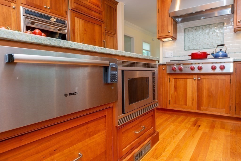 41 Ellen Road Stoneham, MA 02180 - Photo 11 of 41 Gallery Image 11
