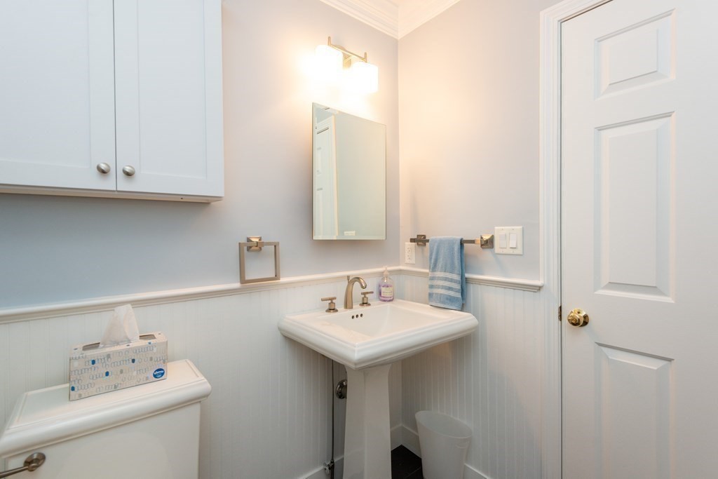 41 Ellen Road Stoneham, MA 02180 - Photo 13 of 41 Gallery Image 13