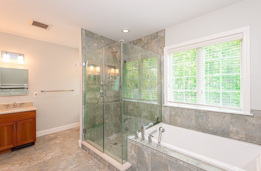 41 Ellen Road Stoneham, MA 02180 - Photo 23 of 41 Gallery Image 23