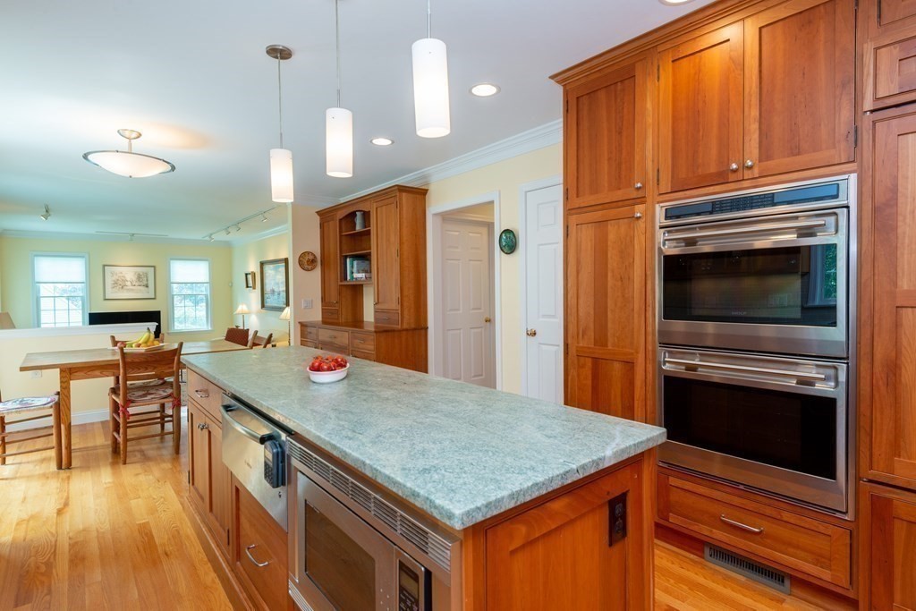 41 Ellen Road Stoneham, MA 02180 - Photo 7 of 41 Gallery Image 7