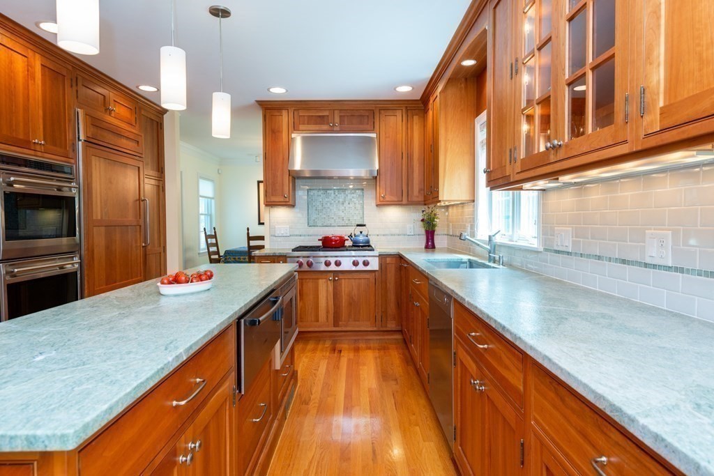 41 Ellen Road Stoneham, MA 02180 - Photo 8 of 41 Gallery Image 8