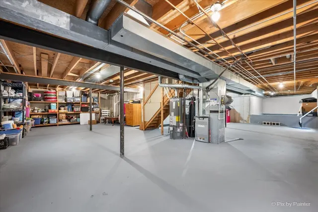 $2,400 | 155 Lee Ann Lane, Woodstock, IL 60098