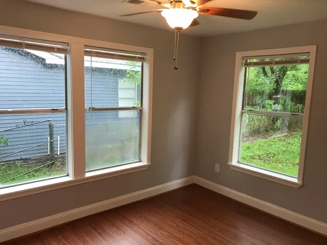 $1,295 | 131 Frontier Lane, Freeport, TX 77541