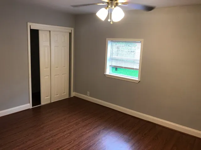 $1,295 | 131 Frontier Lane, Freeport, TX 77541