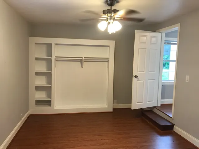 $1,295 | 131 Frontier Lane, Freeport, TX 77541