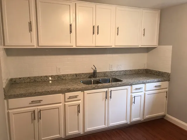 $1,295 | 131 Frontier Lane, Freeport, TX 77541