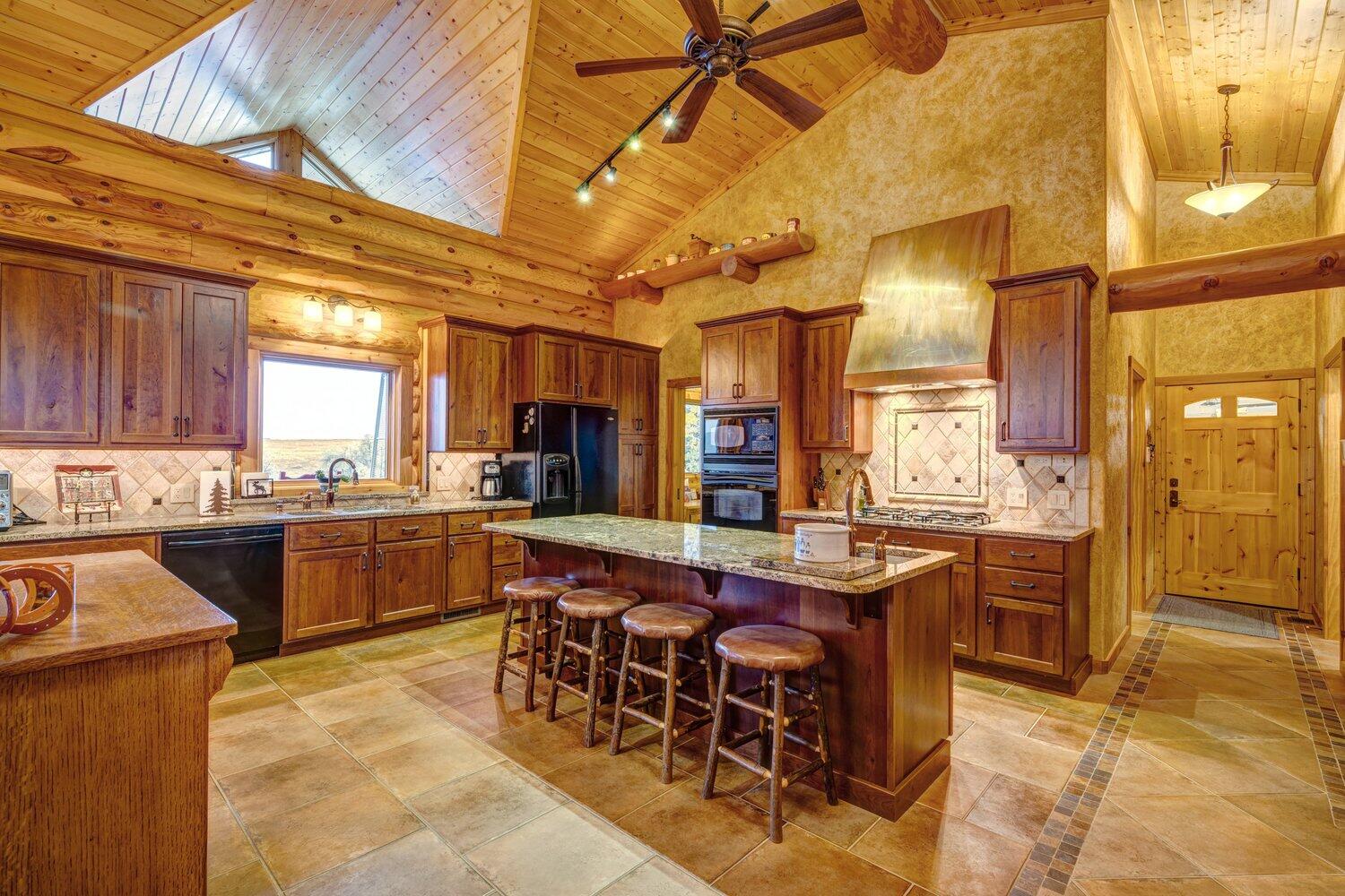 48 Golf Course Road Sheridan, WY 82801 - Photo 19 of 79 15