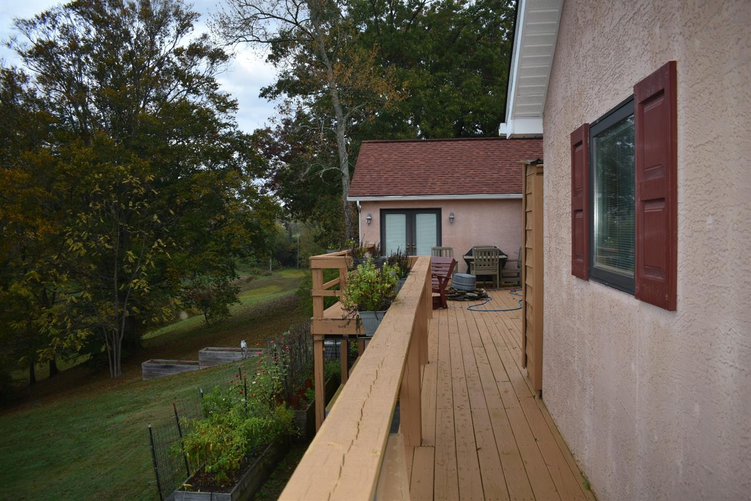 608 Elmwood Road Middlesboro, KY 40965 - Photo 6 of 33 d001c4d4-1c07-46c7-9a85-b43b562ca3fd