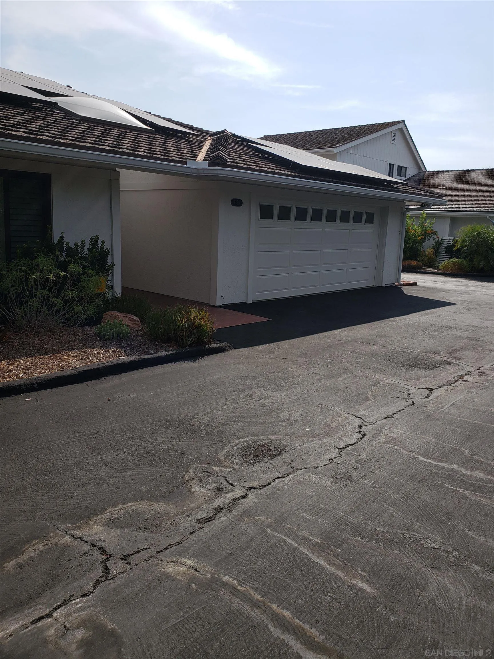6155 Paseo Delicias Rancho Santa Fe, CA 92067 - Photo 3 of 17 Exterior Front