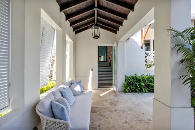 $9,249,000 | 6201 North Ocean Boulevard, Ocean Ridge, FL 33435