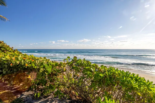 $9,249,000 | 6201 North Ocean Boulevard, Ocean Ridge, FL 33435