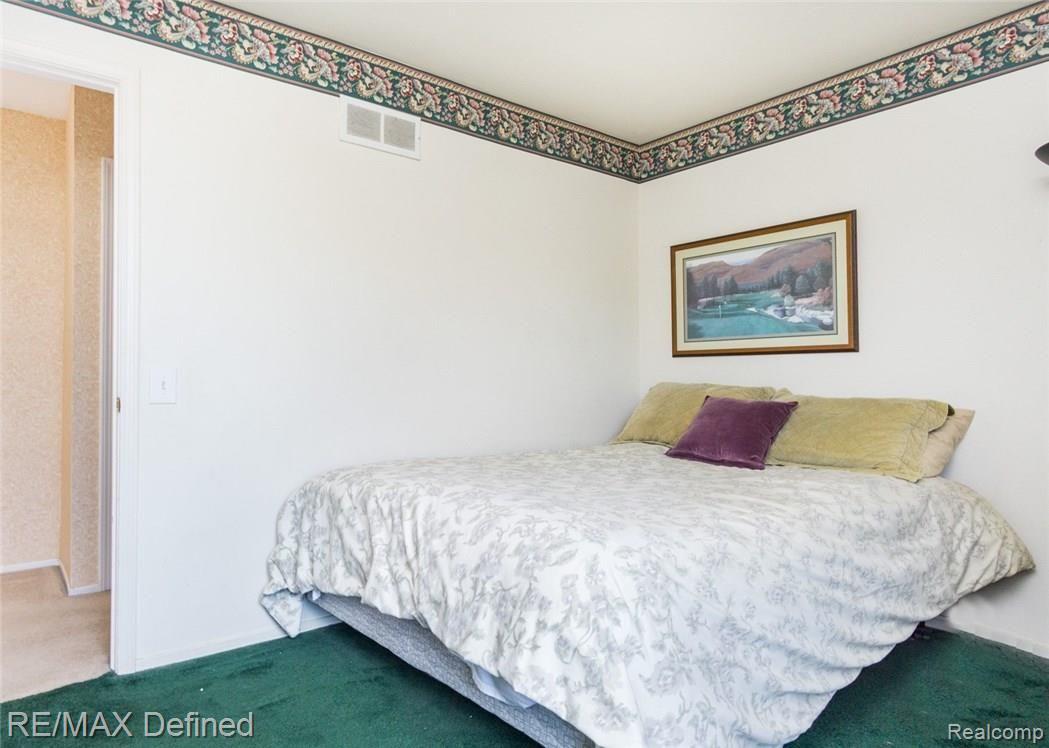 1708 Ridgecrest Rochester, MI 48306 - Photo 27 of 42 1708 Ridgecrest (27).jpg