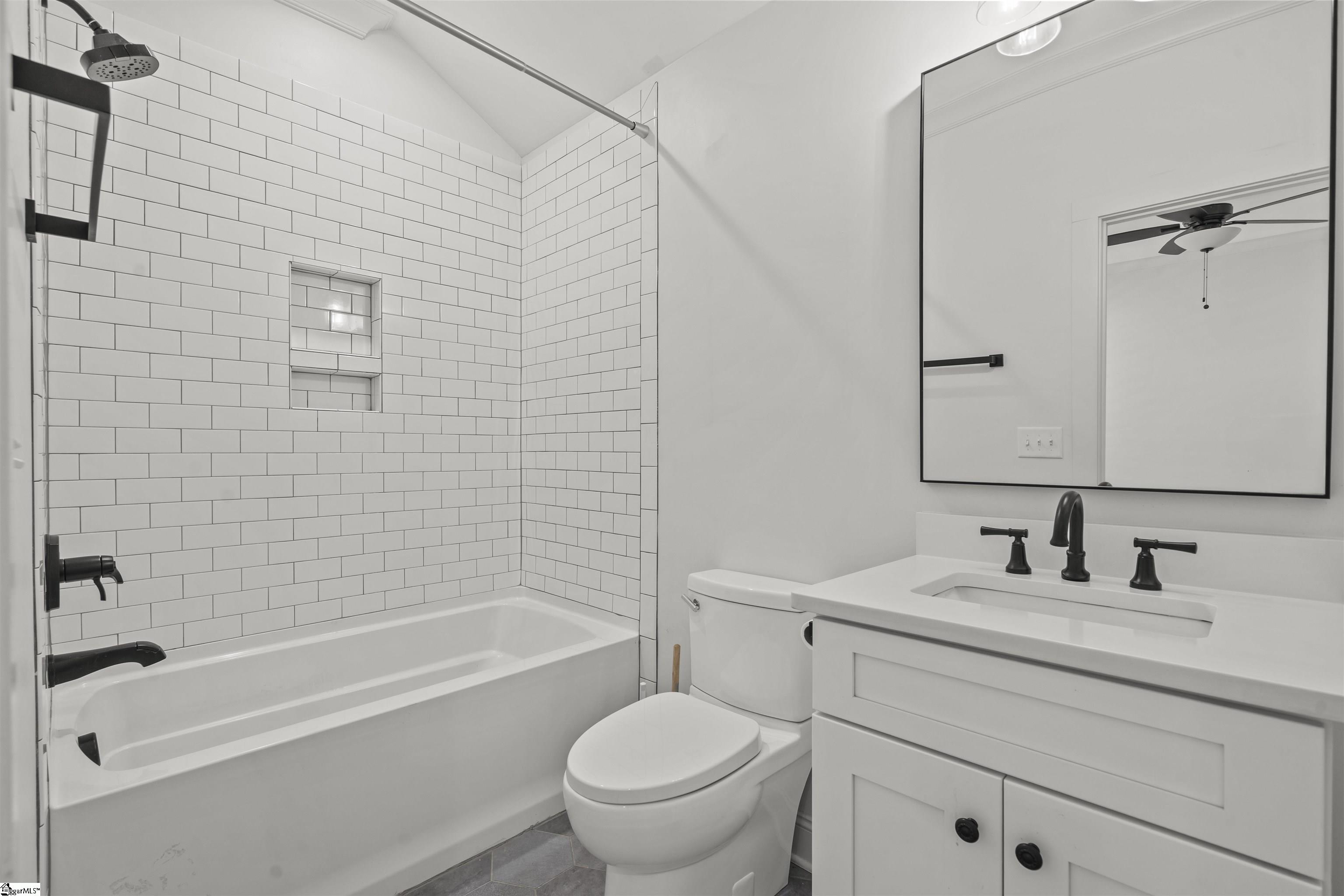 10 Harris Street Greenville, SC 29601 - Photo 27 of 43