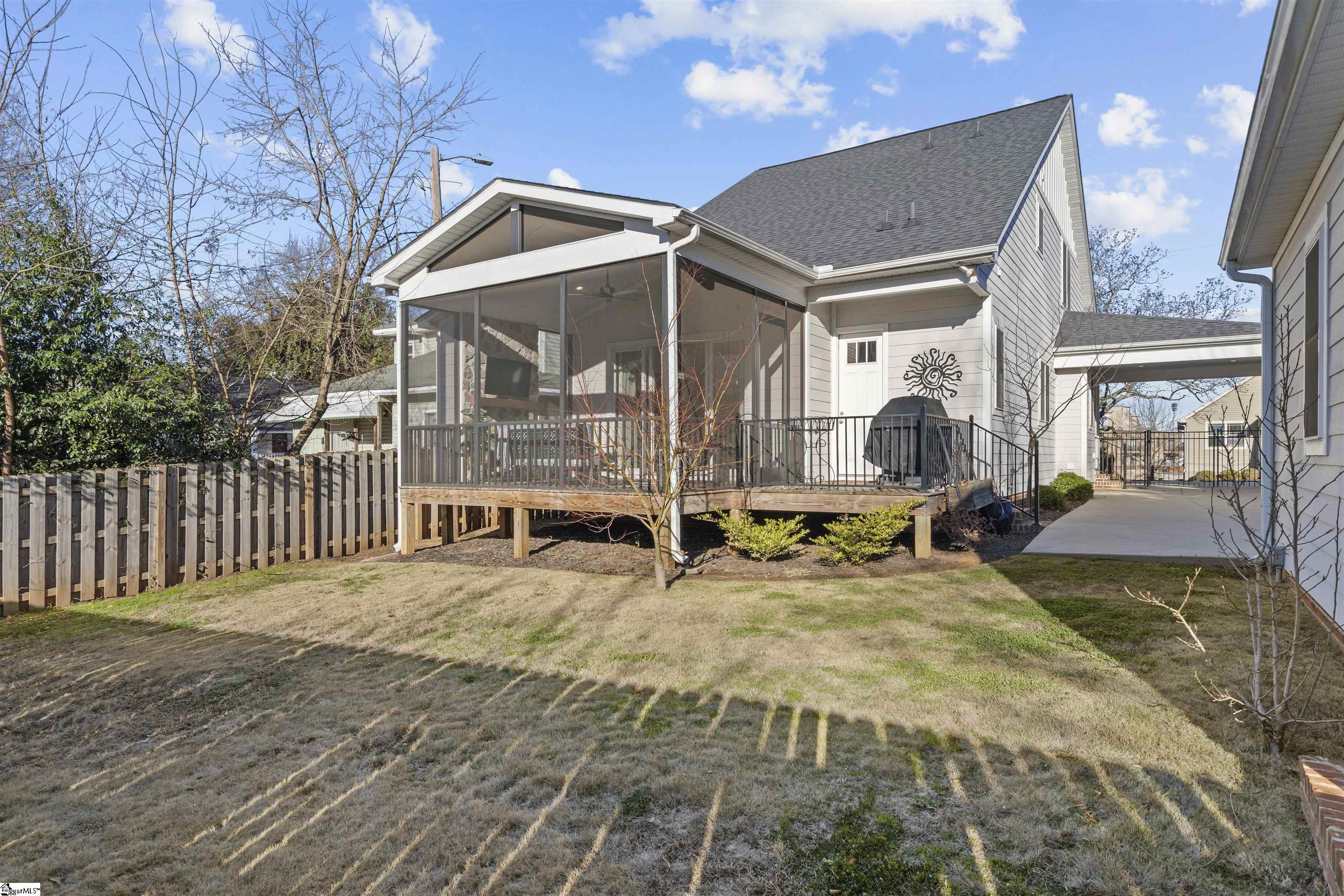 10 Harris Street Greenville, SC 29601 - Photo 34 of 43