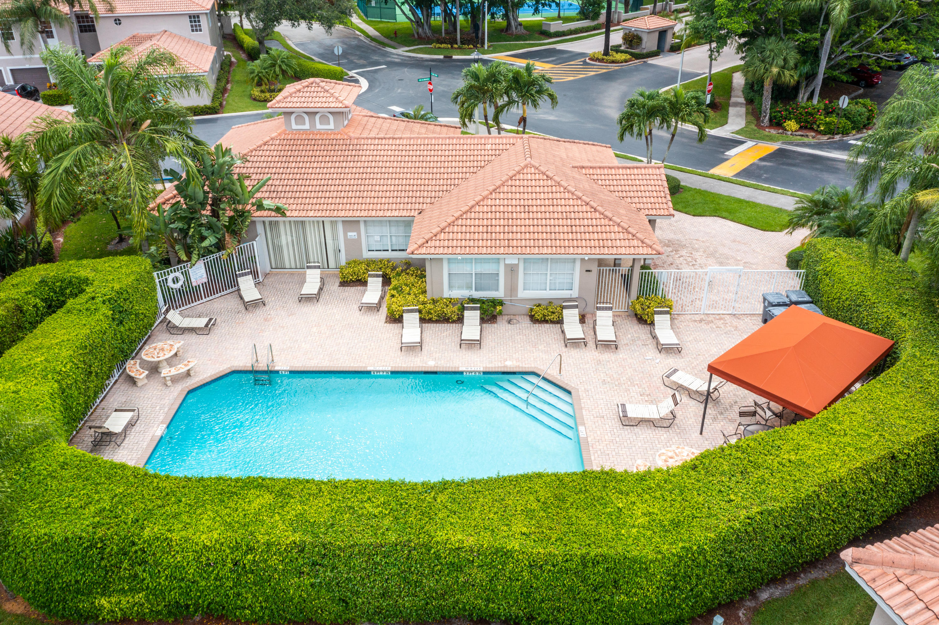 20971 Vía Jasmine, Unit 1 Boca Raton, FL 33428 - Photo 33 of 34 Pool