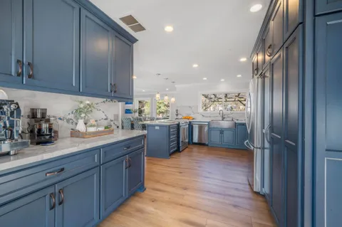 $2,499,000 | 12170 Calle Uvas, Gilroy, CA 95020