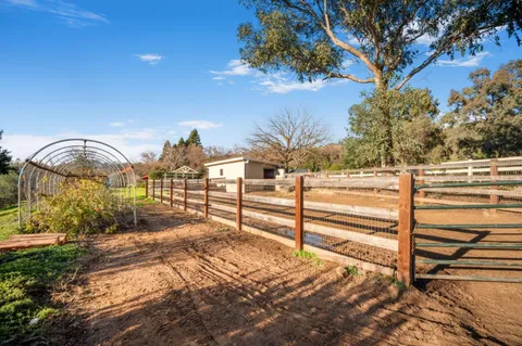 $2,499,000 | 12170 Calle Uvas, Gilroy, CA 95020